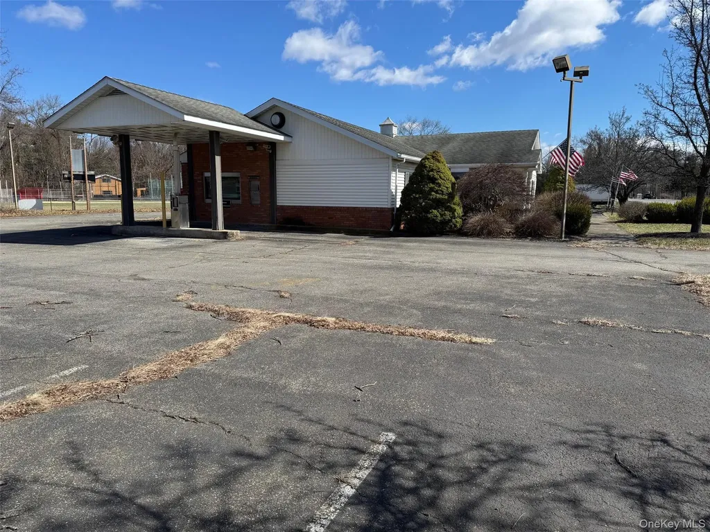 6100 Route 209 Kerhonkson NY 12446