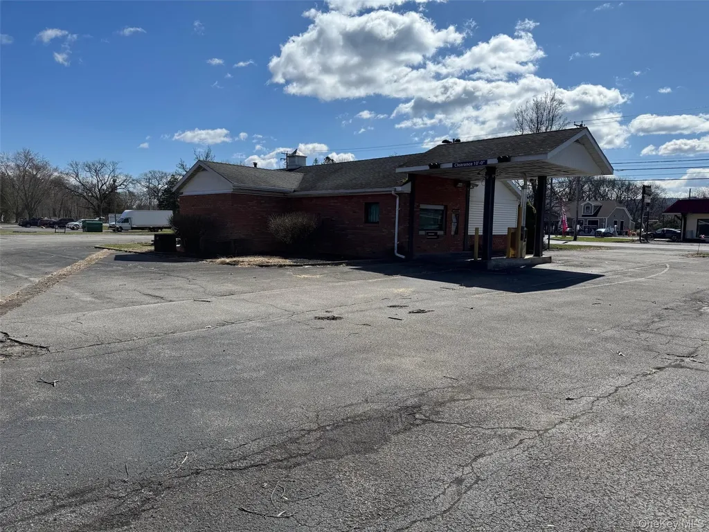 6100 Route 209 Kerhonkson NY 12446