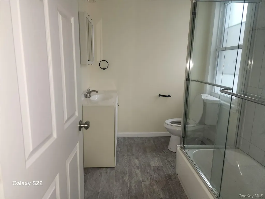 110 S 6th Avenue Mount Vernon NY 10550