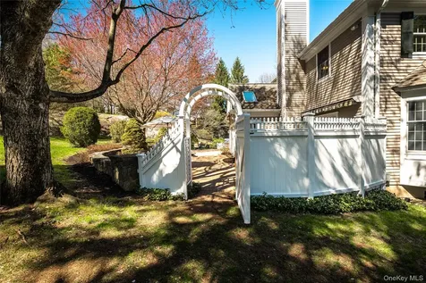 178 Hirst Road Briarcliff Manor NY 10510