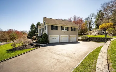 178 Hirst Road Briarcliff Manor NY 10510