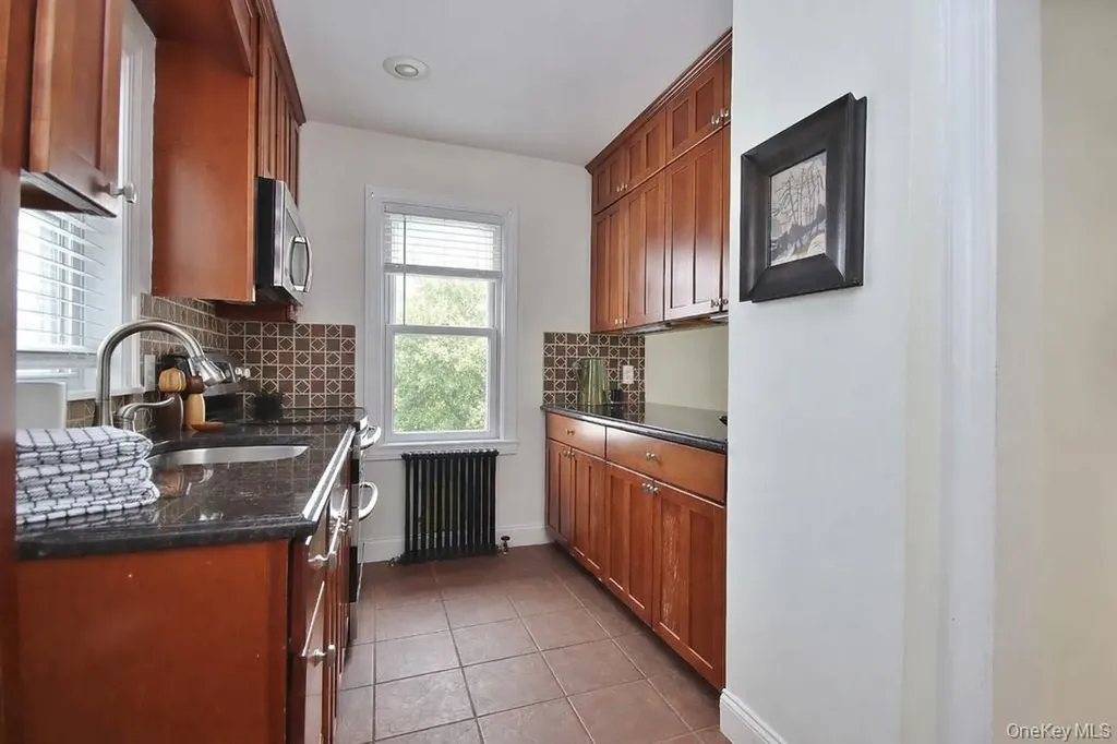 122 Washington Avenue Beacon NY 12508