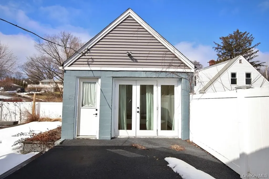 122 Washington Avenue Beacon NY 12508