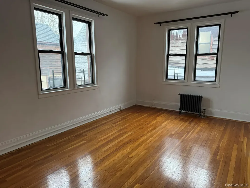 35-25 190th Street Flushing NY 11358