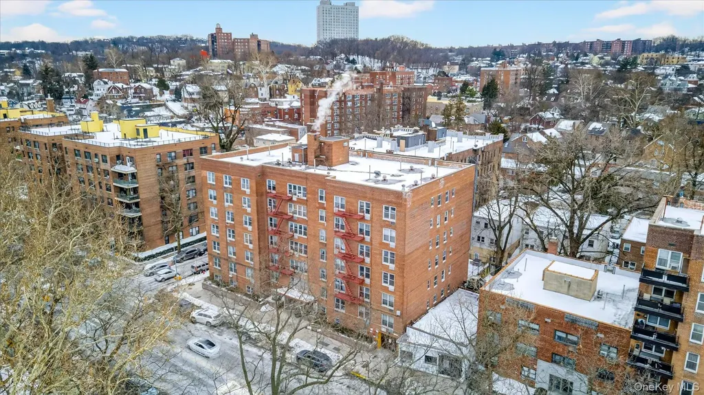 6535 Broadway Bronx NY 10471