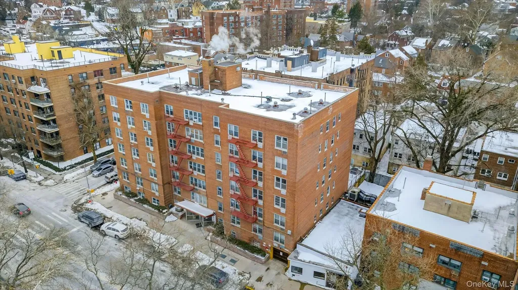 6535 Broadway Bronx NY 10471