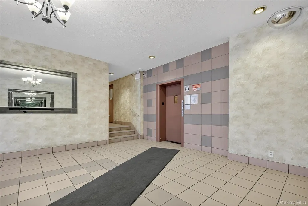 6535 Broadway Bronx NY 10471