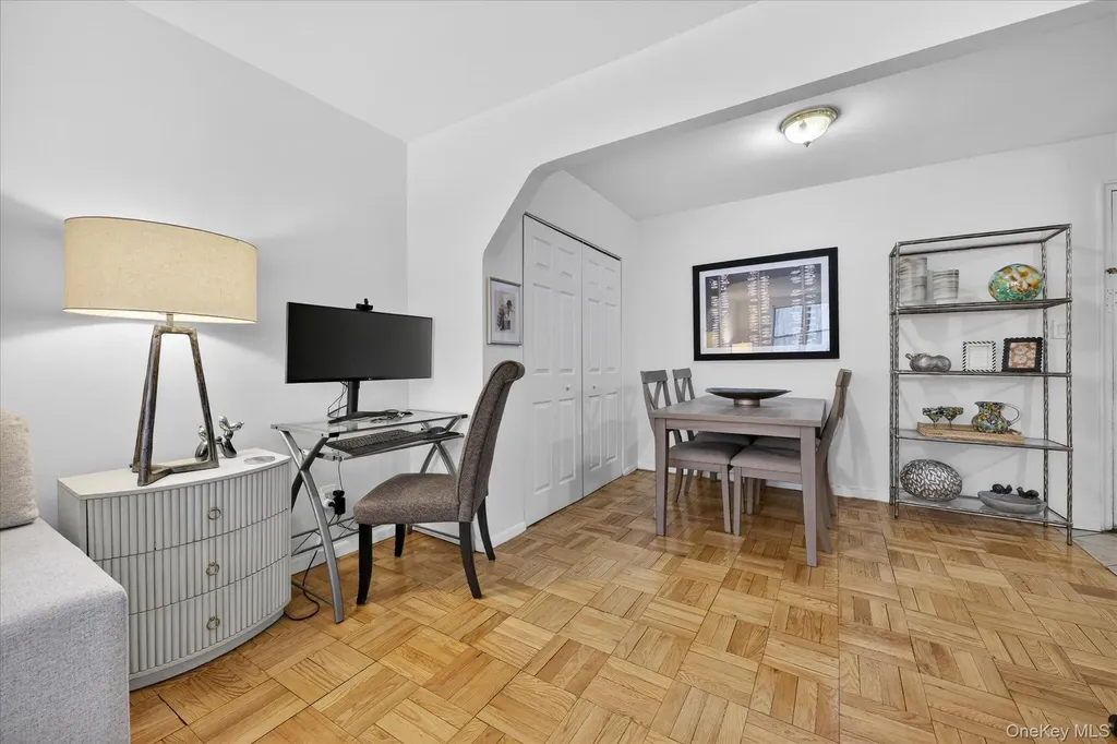 6535 Broadway Bronx NY 10471