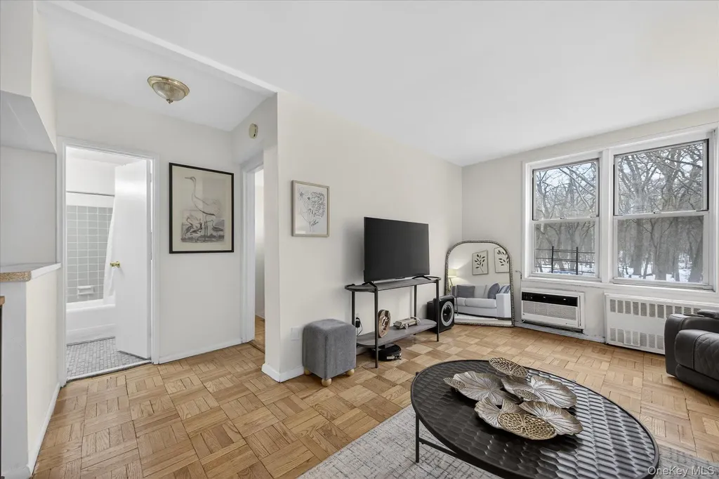 6535 Broadway Bronx NY 10471