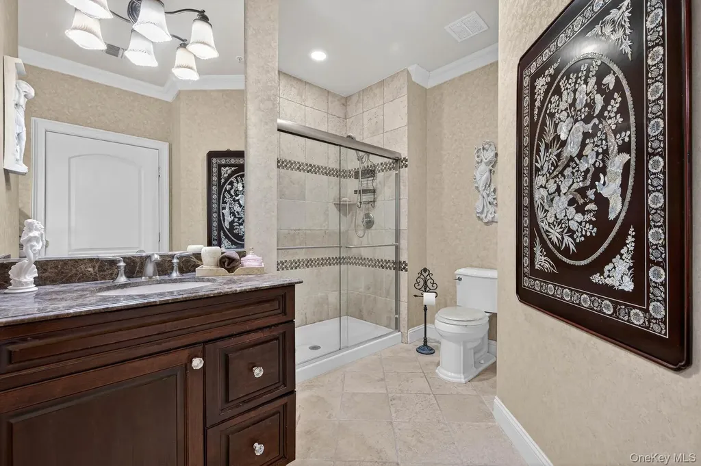 366 Roosevelt Way Westbury NY 11590