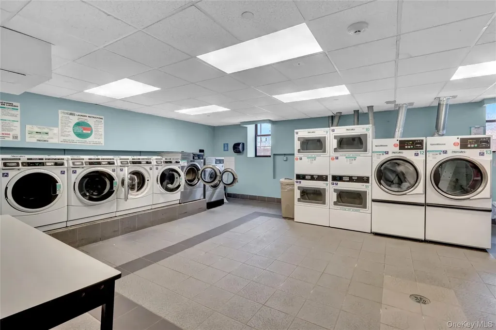 25 W Broadway Long Beach NY 11561
