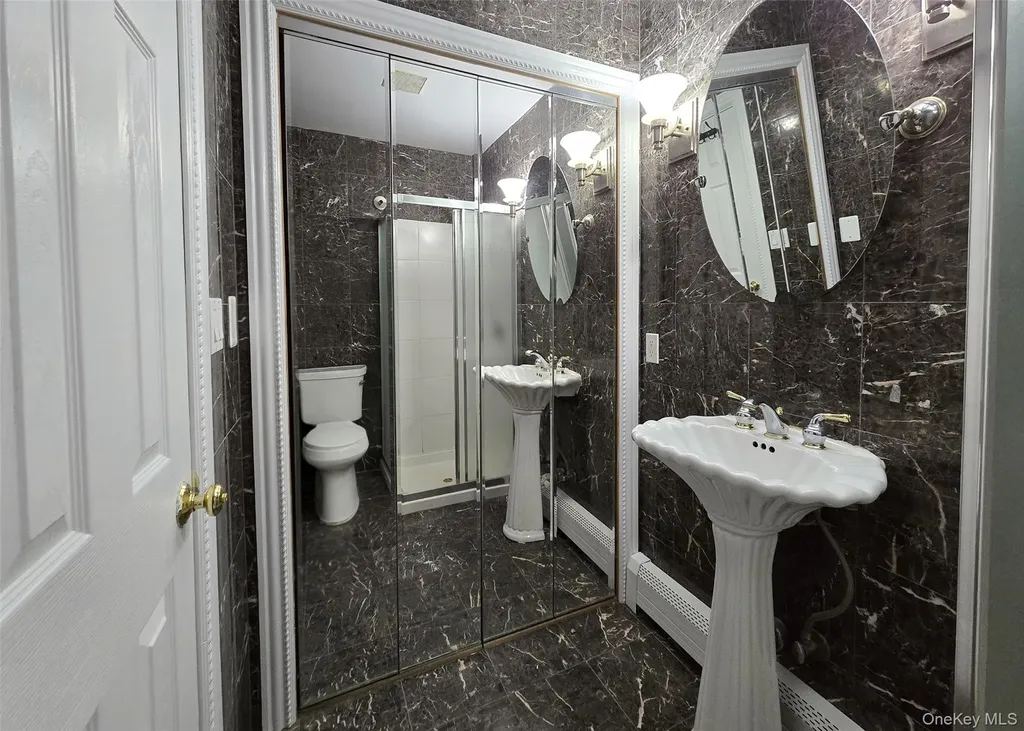 43 Fallen Leaf Road Holbrook NY 11741