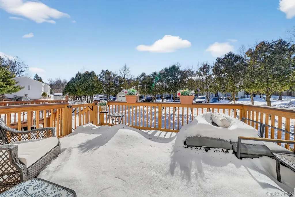 59 Lackawanna Trail Suffern NY 10901