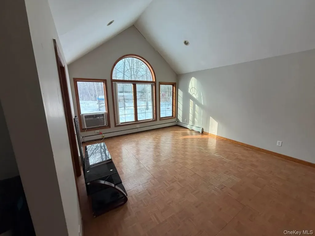 535 Creek Road Poughkeepsie NY 12601