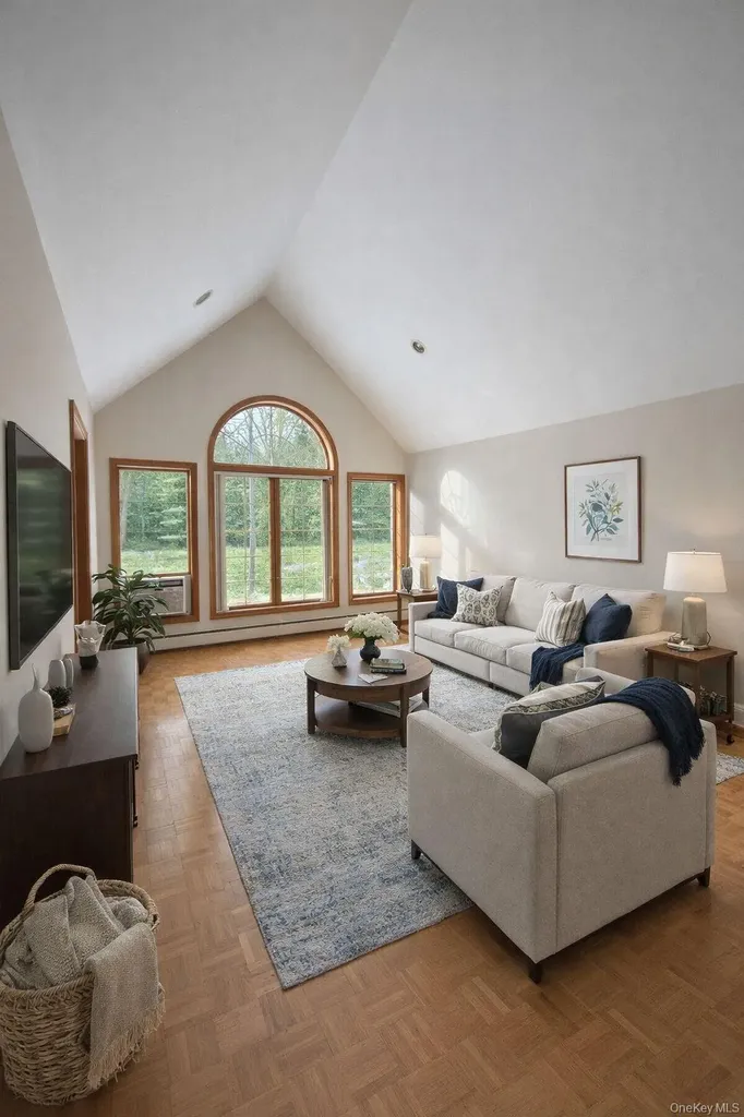 535 Creek Road Poughkeepsie NY 12601