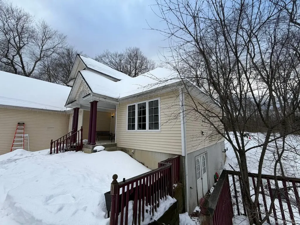 535 Creek Road Poughkeepsie NY 12601