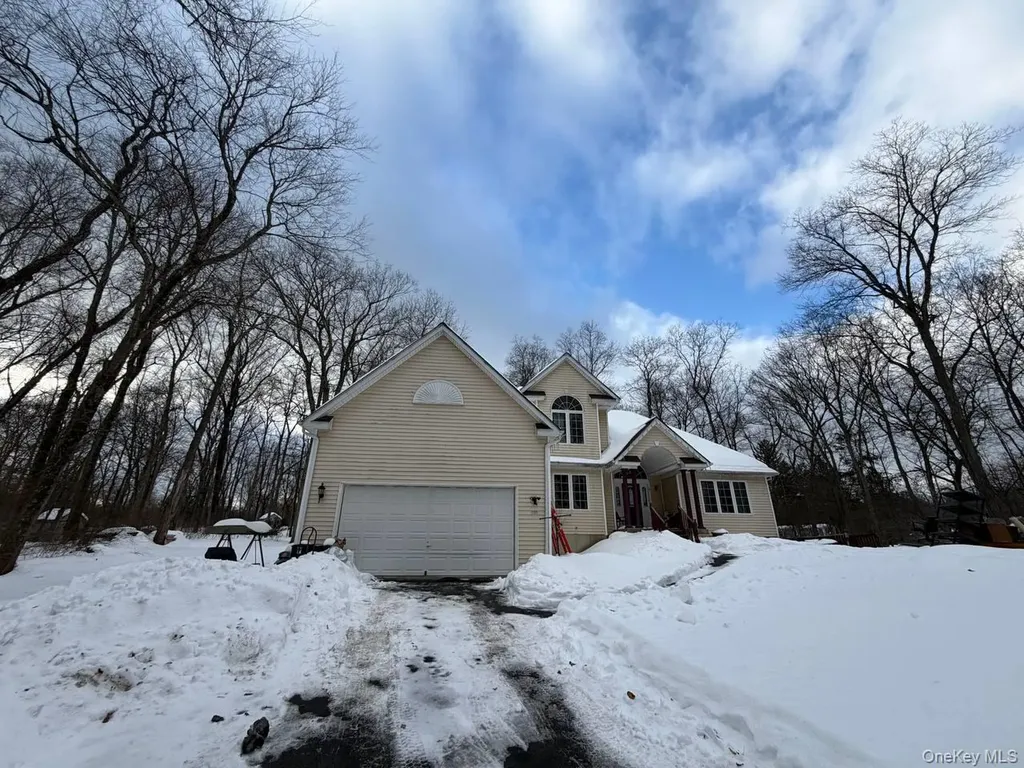 535 Creek Road Poughkeepsie NY 12601