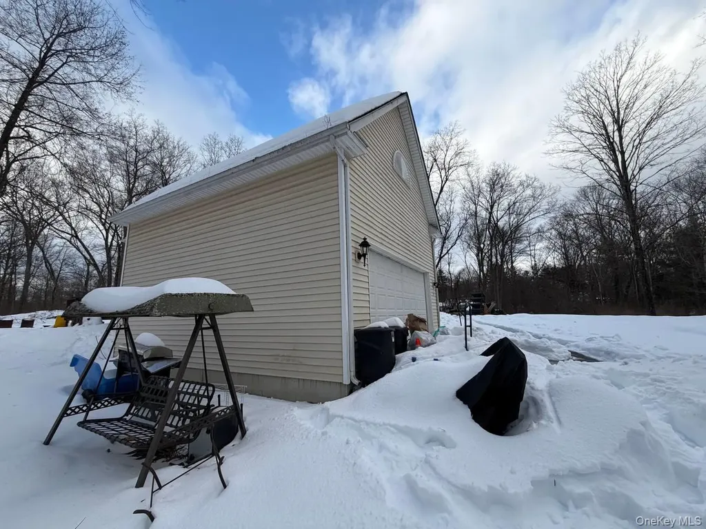 535 Creek Road Poughkeepsie NY 12601
