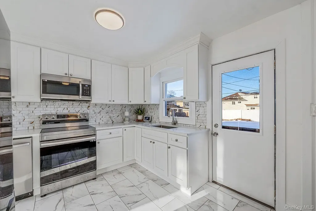 59 Ford Drive W Massapequa NY 11758