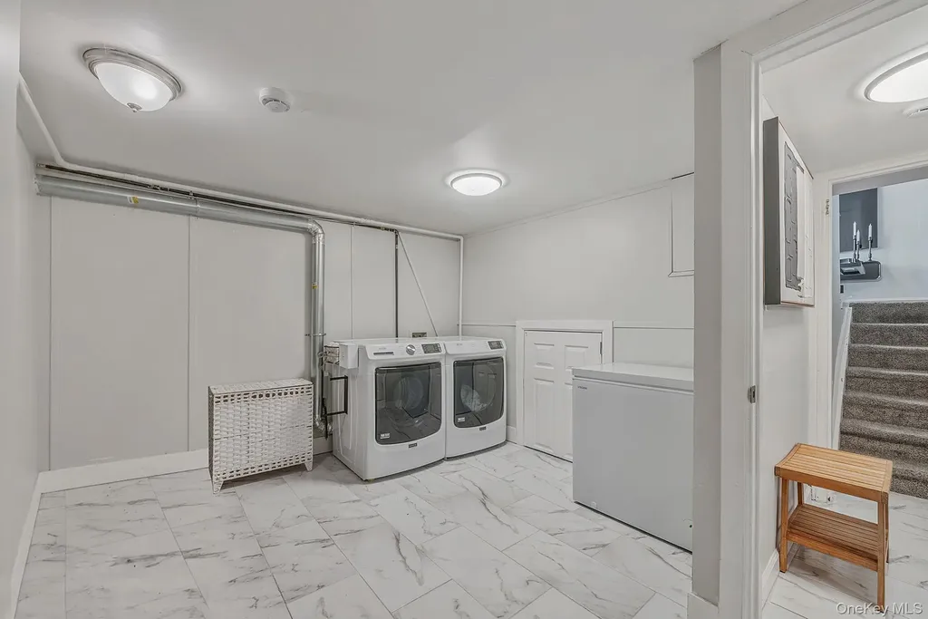 59 Ford Drive W Massapequa NY 11758
