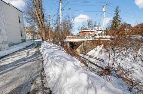 140 Albany Avenue Kingston NY 12401