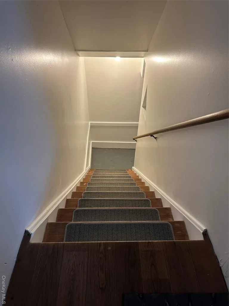 4 Marian Court Warwick NY 10990