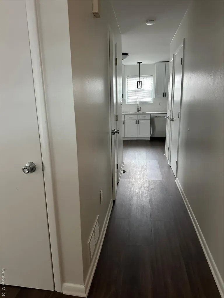 4 Marian Court Warwick NY 10990