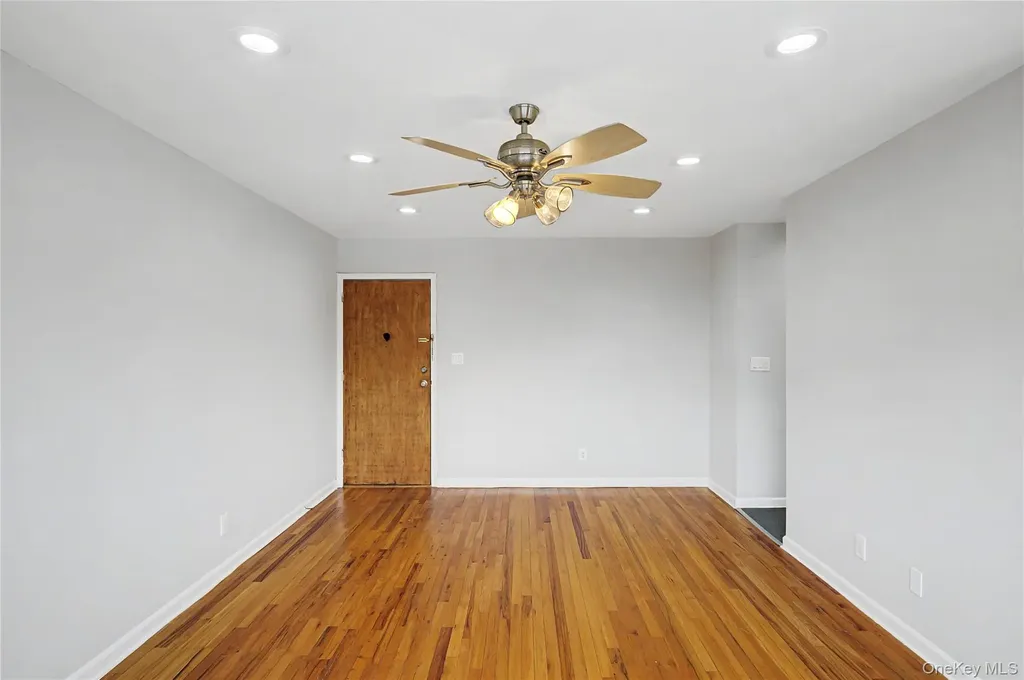 355 Route 111 Smithtown NY 11787