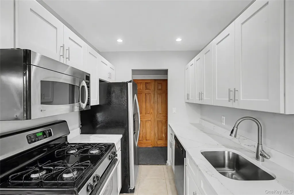 355 Route 111 Smithtown NY 11787
