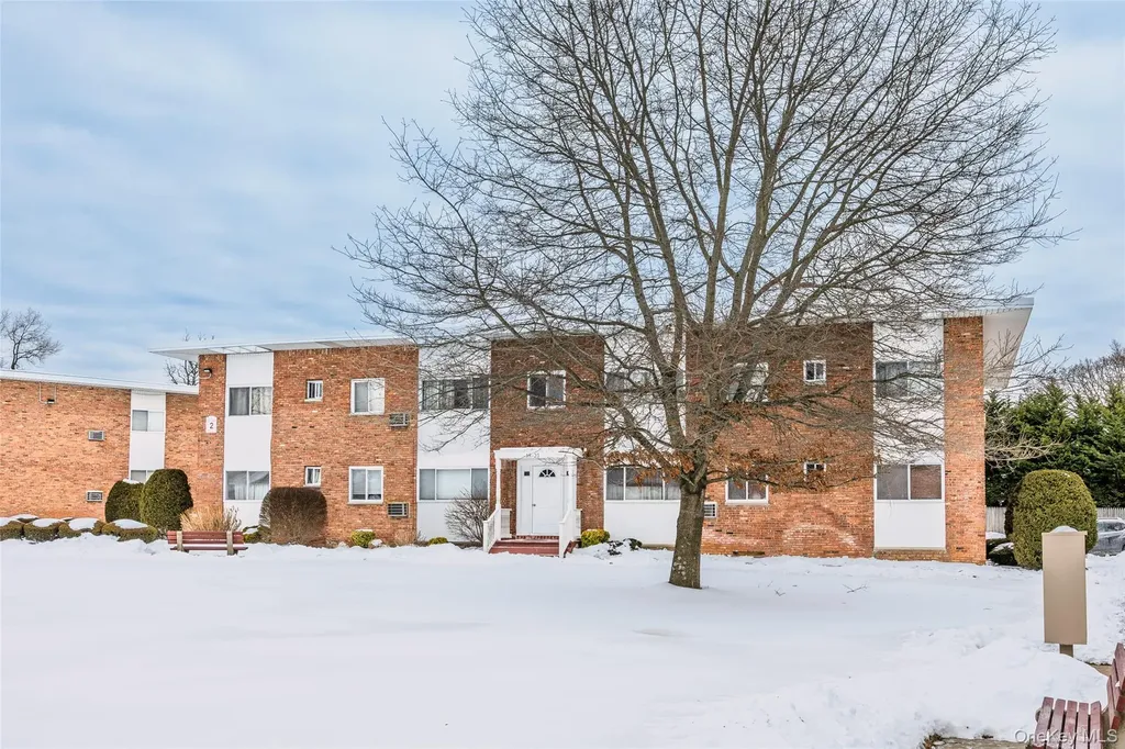 355 Route 111 Smithtown NY 11787