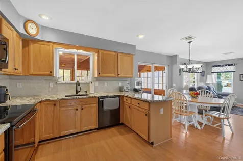 68 Blackberry Way Hopewell Junction NY 12533