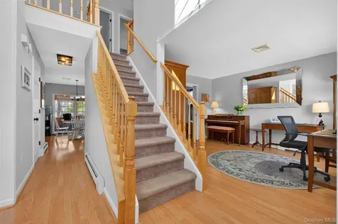 68 Blackberry Way Hopewell Junction NY 12533