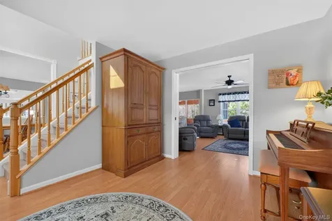 68 Blackberry Way Hopewell Junction NY 12533