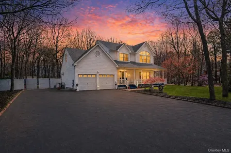 22 Jerusalem Hollow Road Manorville NY 11949