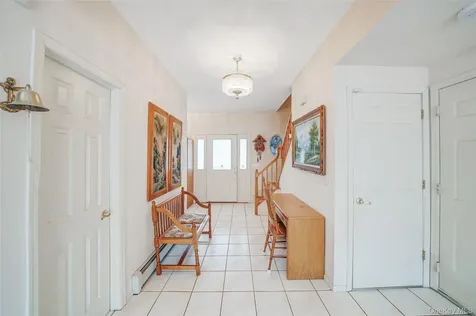 22 Jerusalem Hollow Road Manorville NY 11949