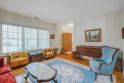 22 Jerusalem Hollow Road Manorville NY 11949