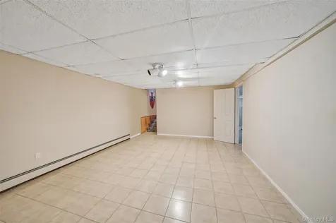 22 Jerusalem Hollow Road Manorville NY 11949