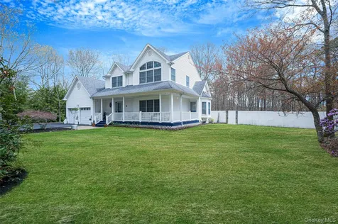 22 Jerusalem Hollow Road Manorville NY 11949