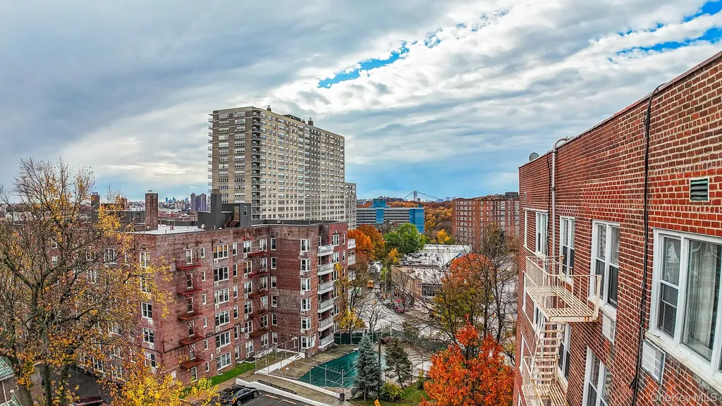 609 Kappock Street Bronx NY 10463