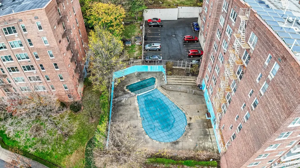 609 Kappock Street Bronx NY 10463