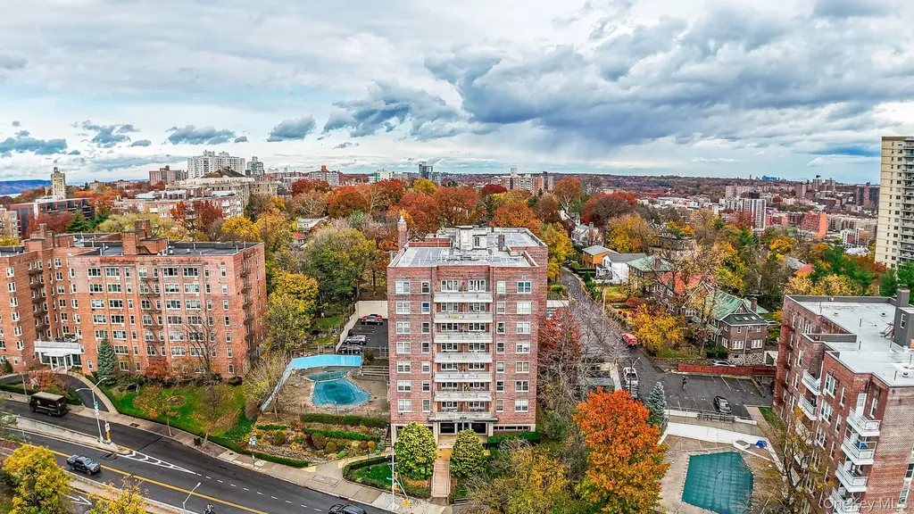 609 Kappock Street Bronx NY 10463