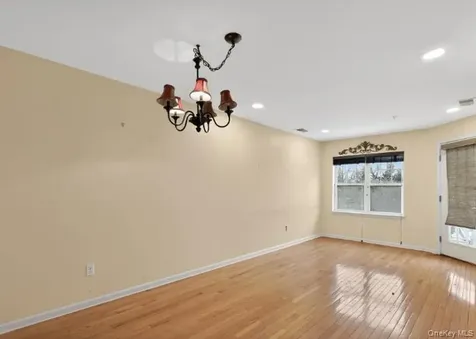 414 Highridge Court Peekskill NY 10566