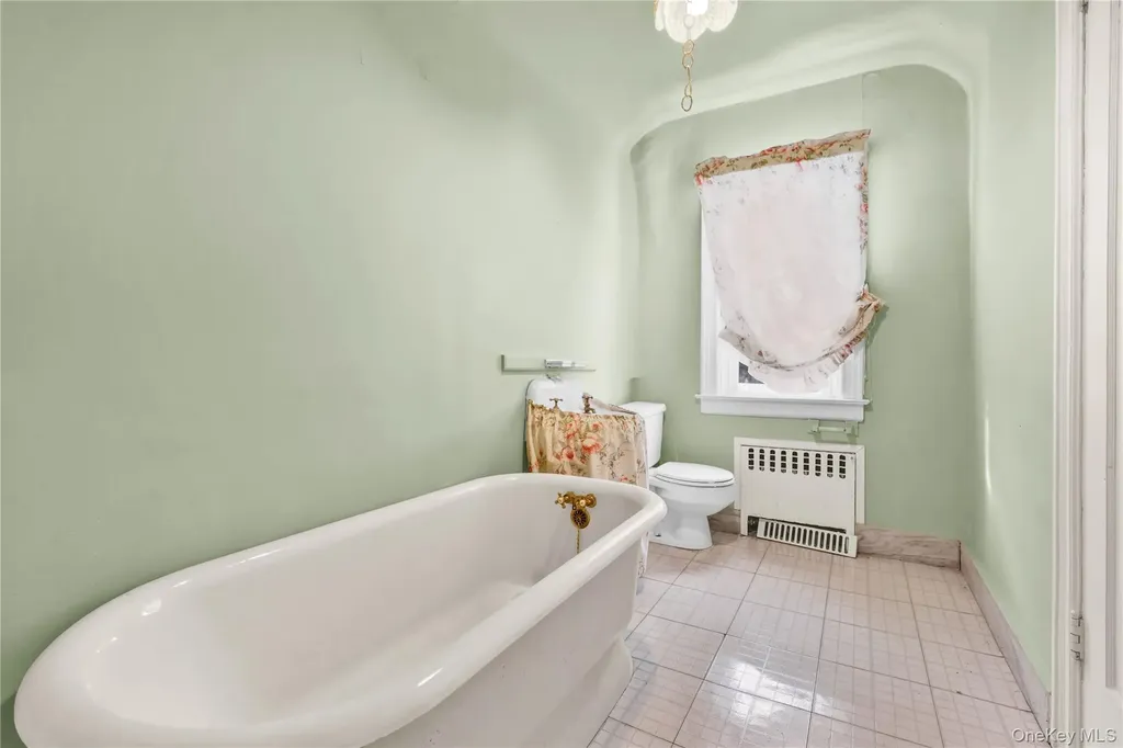 3326 162nd Street Flushing NY 11358