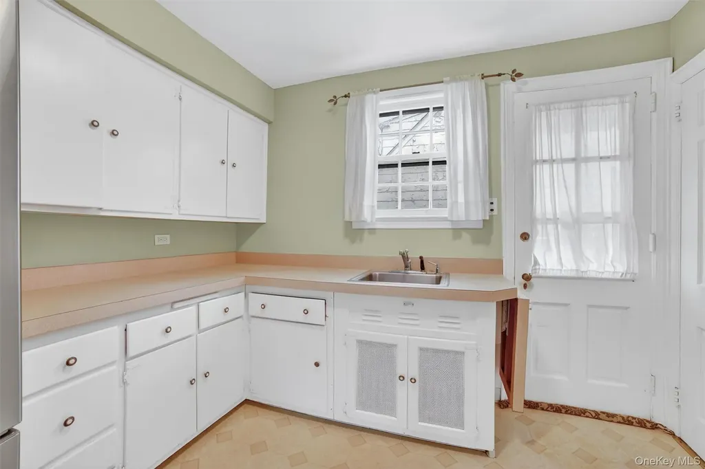 30 Argyle Road Rye Brook NY 10573