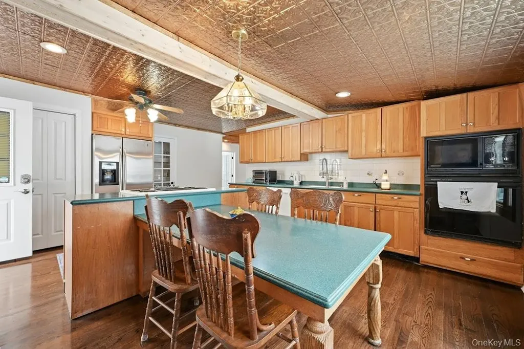 63 Lakeside Trail Ridge NY 11961