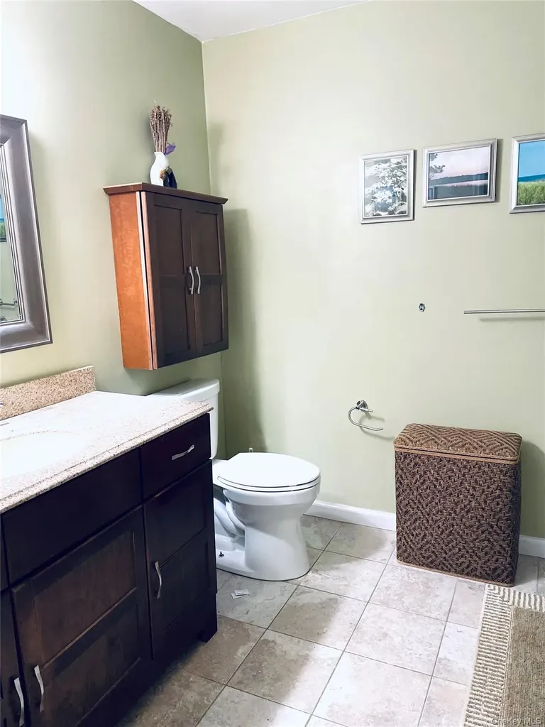 10 Timberline Trail Pawling NY 12564
