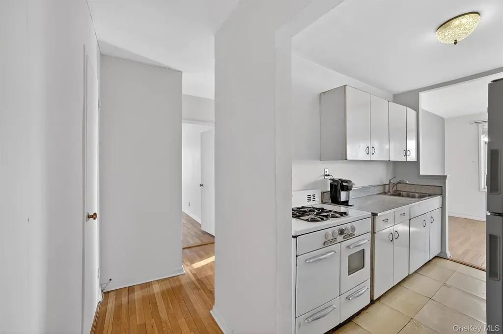 25 Sunnyside Drive Yonkers NY 10705