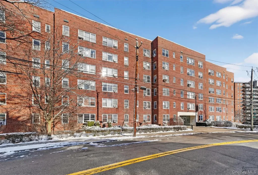 25 Sunnyside Drive Yonkers NY 10705