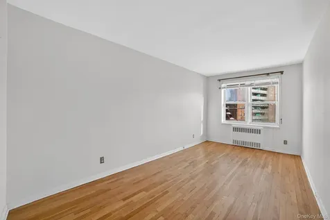 25 Sunnyside Drive Yonkers NY 10705