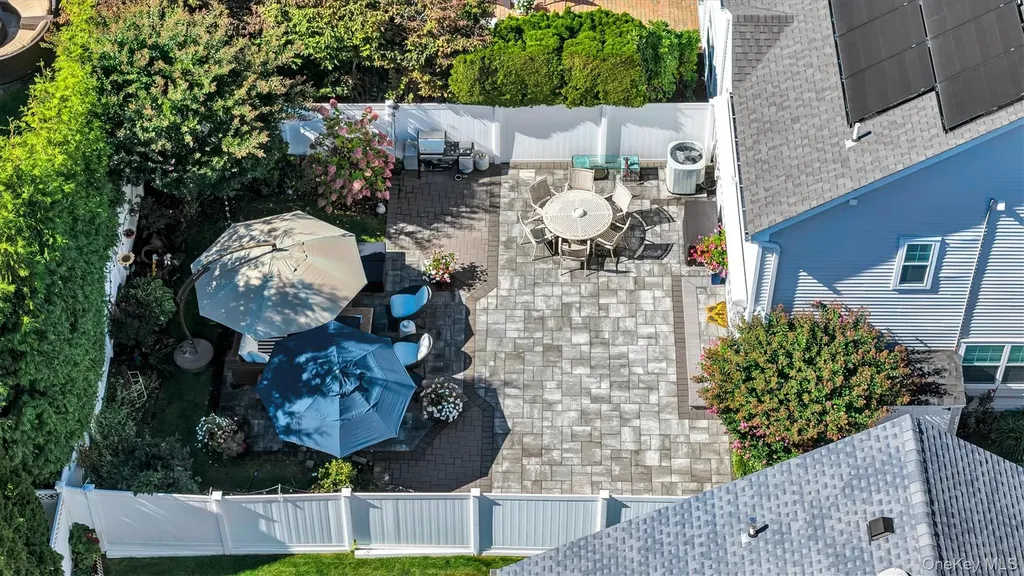 60 Herrels Circle Melville NY 11747